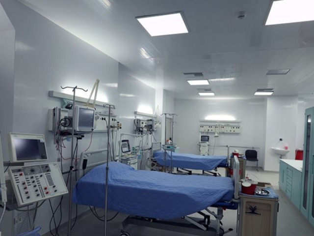 Στο 68% η πληρότητα των κλινών ΜΕΘ COVID πανελλαδικά