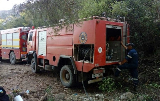 Σε ύφεση η πυρκαγιά στην περιοχή Κάζα στα Βίλια