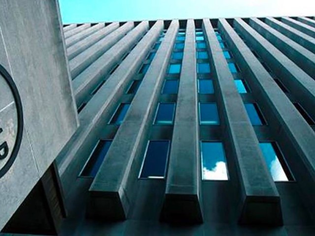 Παγκόσμια Τράπεζα: "Φρένο" στις χορηγήσεις στο Αφγανιστάν