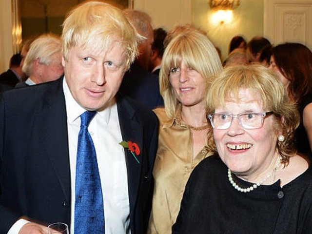 Βρετανία: Πέθανε η μητέρα του πρωθυπουργού Μπόρις Τζόνσον