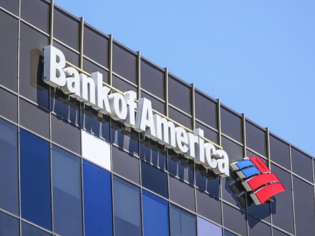 Bank of America: Δηλώνει θετική ως προς τις ελληνικές τράπεζες