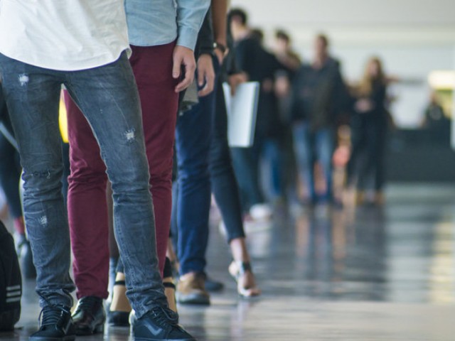 ΕΛΣΤΑΤ: Πτώση της ανεργίας στο 14,2% τον Ιούλιο