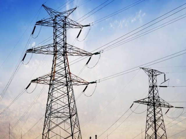 Έρχεται "πόλεμος" για τις τιμές στο ρεύμα