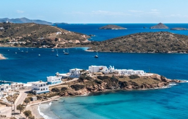 Πρωταγωνιστές του καλοκαιριού και οι μικροί νησιωτικοί προορισμοί