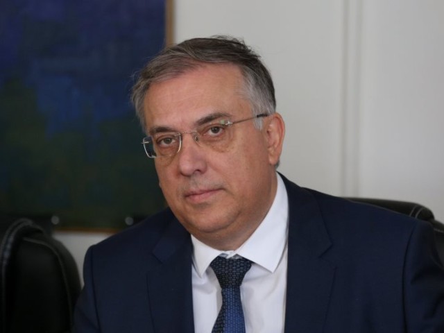 Θεοδωρικάκος: Ενίσχυση παρουσίας της αστυνομίας στις γειτονιές