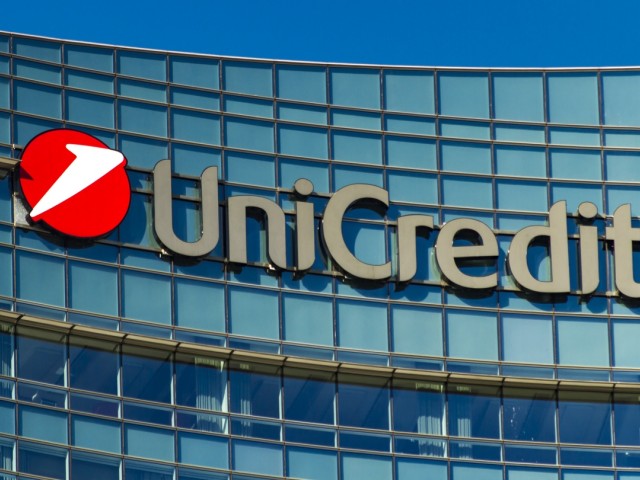 Unicredit: Ανεβάζει στο 8% τον ρυθμό της οικονομικής ανάπτυξης στην Ελλάδα για φέτος