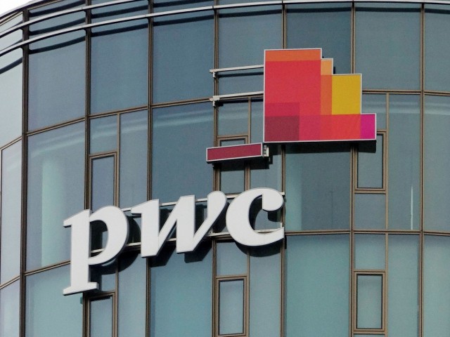 Στα 45 δισ. δολ. τα παγκόσμια έσοδα της PwC