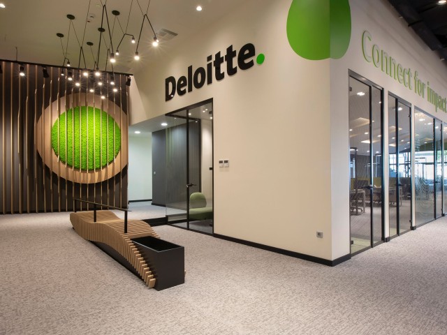 Πλάνο προσλήψεων 400 νέων εργαζομένων από την Deloitte