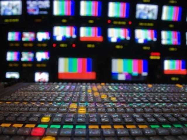 Ο Ν. Σταθόπουλος σε διαπραγματεύσεις με 2 κανάλια!