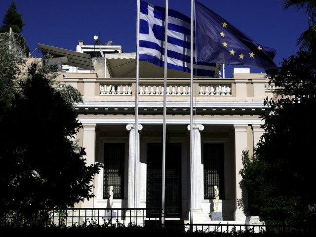 Αποφασίζονται  μέτρα για τις αυξήσεις σε ρεύμα - φυσικό αέριο