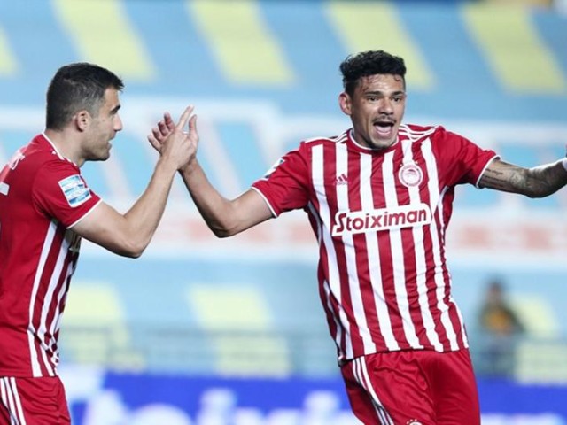 Νίκη 2-1 του Ολυμπιακού στο Αγρίνιο