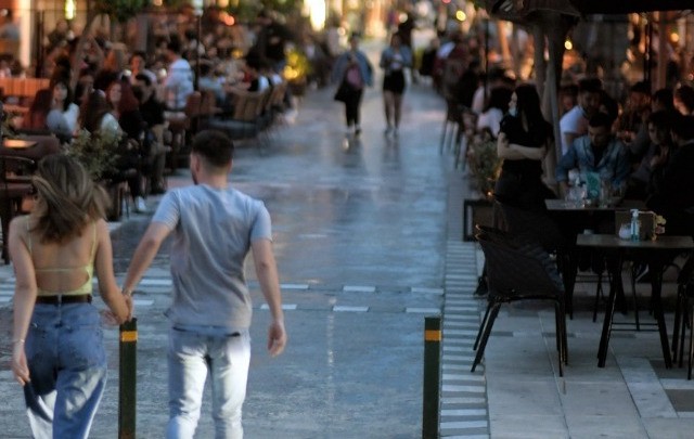 Επιστρέφουν στην κανονικότητα οι εμβολιασμένοι