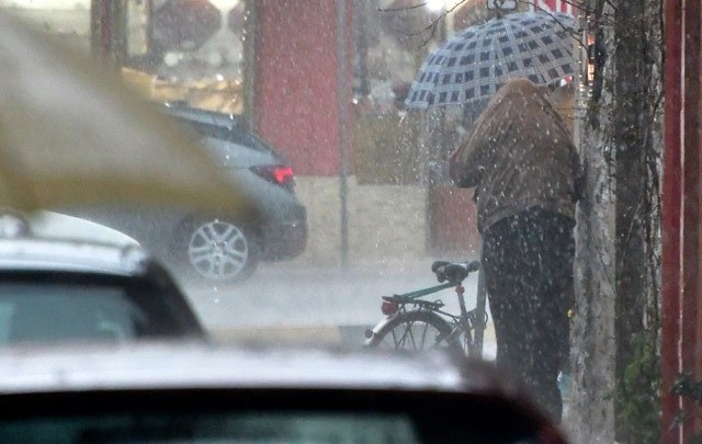 Ισχυρές βροχές και καταιγίδες σήμερα λόγω του «Μπάλλου»