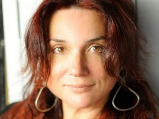 "Εφυγε" από τη ζωή η δημοσιογράφος Ζέτα Καραγιάννη