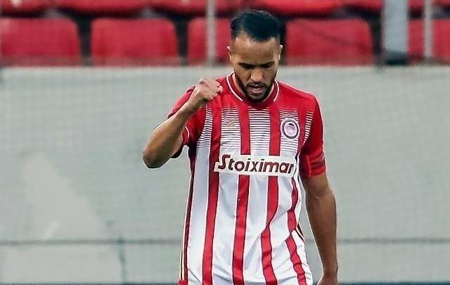 Νέο συμβόλαιο υπογράφει ο Ελ Αραμπί