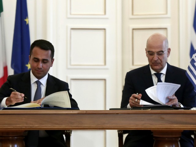 Επισημοποιήθηκε η συμφωνία Ελλάδας - Ιταλίας για την ΑΟΖ