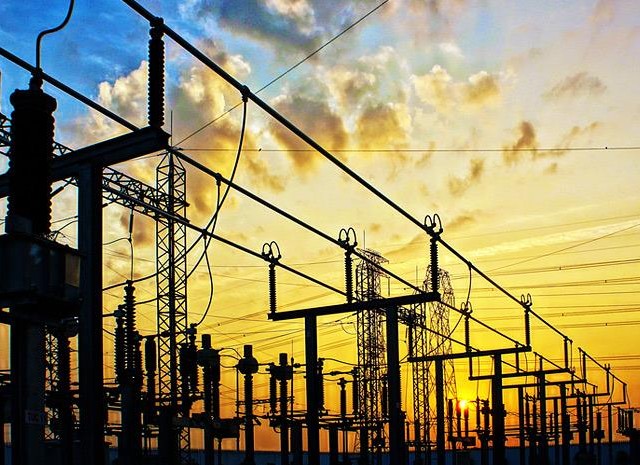 Ολοι εναντίον ΡΑΕ για την νέα κατηγοριοποίηση τιμολογίων