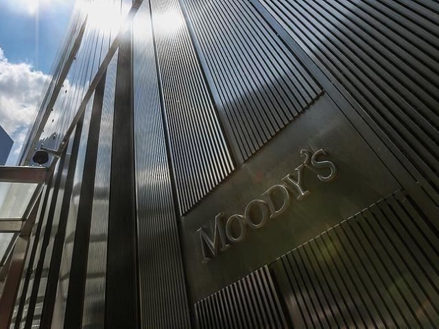 Moody's: Θετικές οι προοπτικές για τις ελληνικές τράπεζες