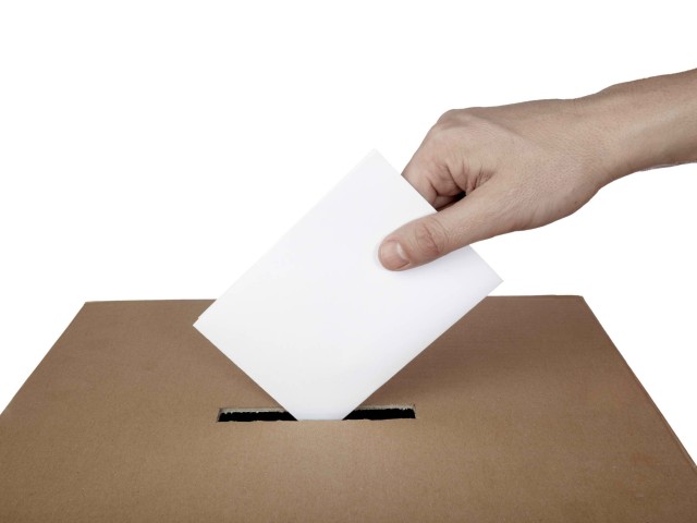 ΚΙΝΑΛ: Εκτιμήσεις για 350.000 ψηφοφόρους