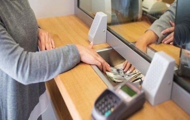 Πως θα γίνεται η είσοδος σε δημόσιες υπηρεσίες και τράπεζες