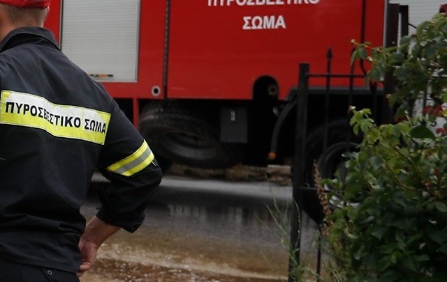 Δεκάδες κλήσεις στην πυροσβεστική λόγω της κακοκαιρίας