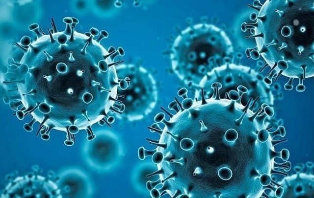 Η παραλλαγή Όμικρον προκαλεί σχεδόν τριπλάσιες επαναλοιμώξεις