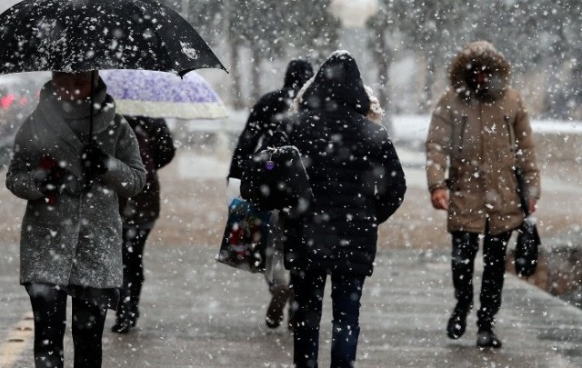 Ερχονται χιόνια στην Αττική