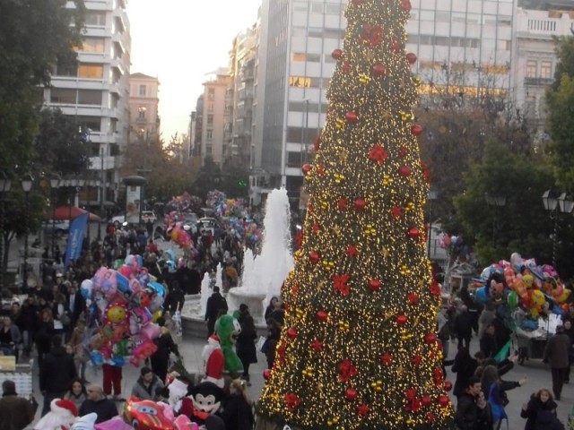 Ανοικτά σήμερα, Κυριακή 12 Δεκεμβρίου  τα καταστήματα