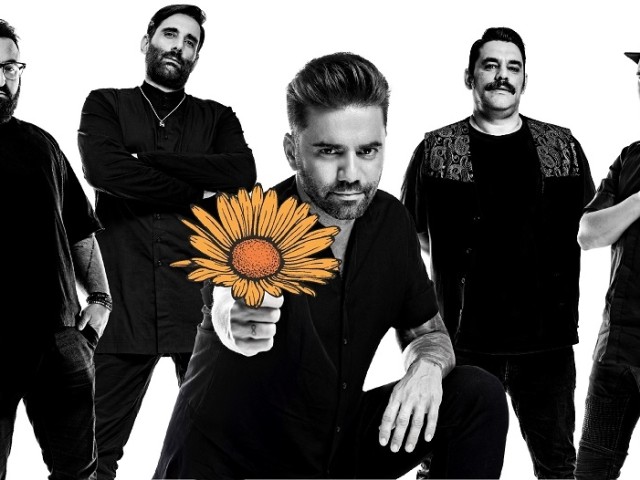 MEET & SIGN με τους Onirama στο Public Συντάγματος