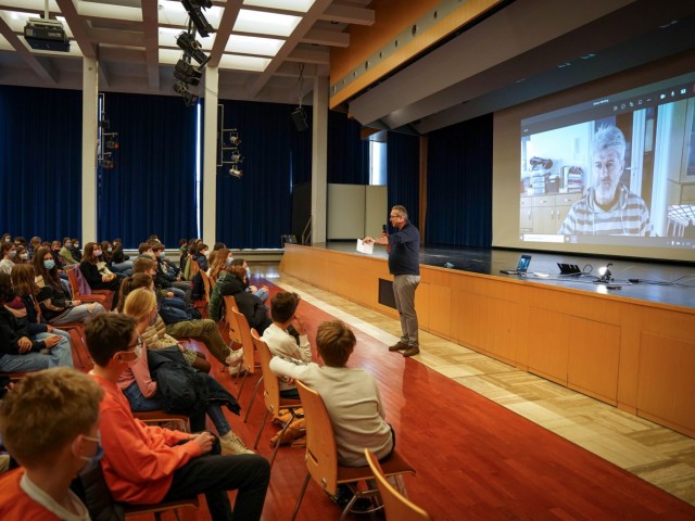 Μαθήματα κυκλικής οικονομίας σε σχολεία του εξωτερικού από τον Καπνικό Σταθμό Κατερίνης