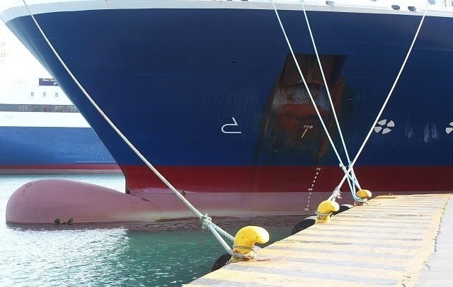 Δεμένα στα λιμάνια τα πλοία, λόγω 48ωρης απεργίας