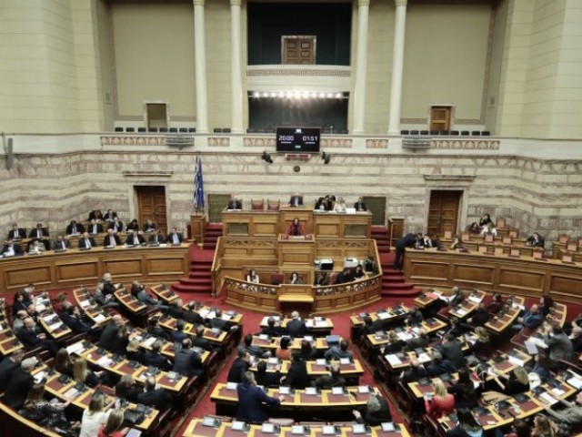 Προϋπολογισμος: Για μείωση εισοδημάτων και κοινωνικούς αποκλεισμούς κατηγορεί την κυβέρνηση η Έφη Αχτσιόγλου