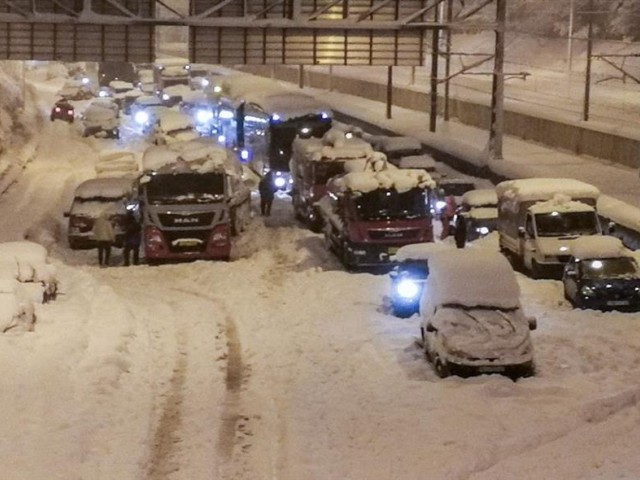 Κυρ.Μητσοτάκης: 2.000 σε κάθε εγκλωβισμένο από την "Αττική Οδό"