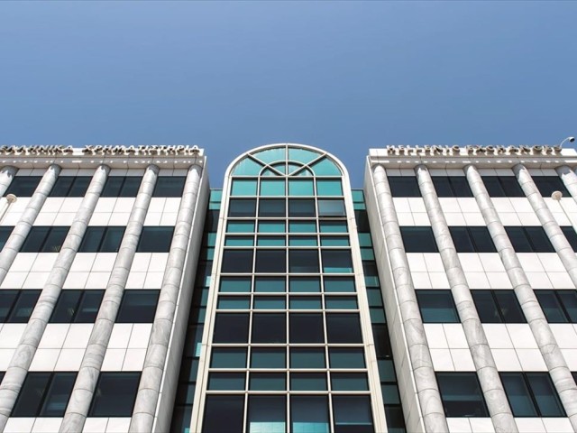 Δύο “ταχύτητες” στην επιβολή του νόμου στο ΧΑ