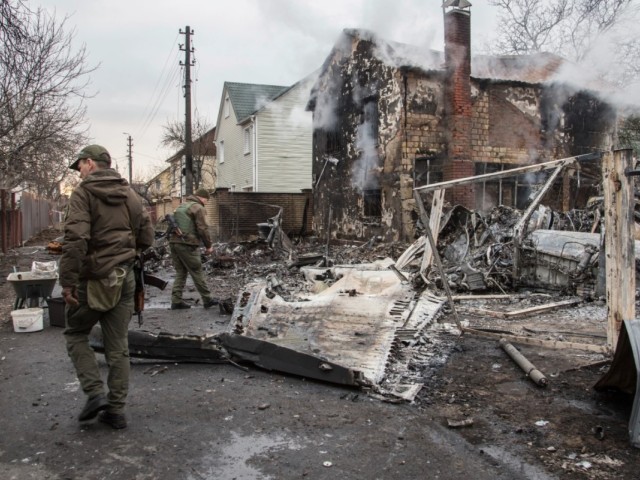 Κατηγορούν τους Ρώσους για πυραυλικές επιθέσεις στο Λβιβ