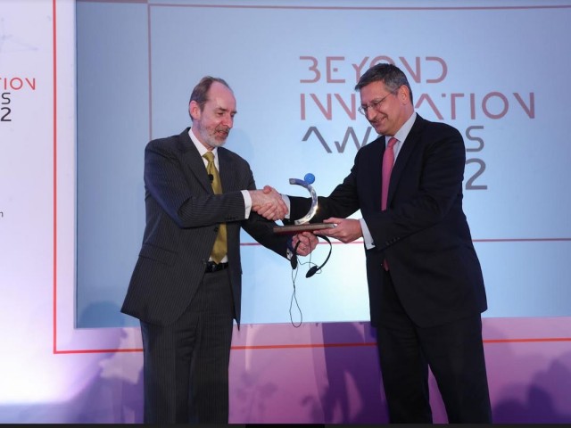 Εθνική Τράπεζα: Βραβεύτηκε για τα επιτεύγματα στη ψηφιακή τραπεζική