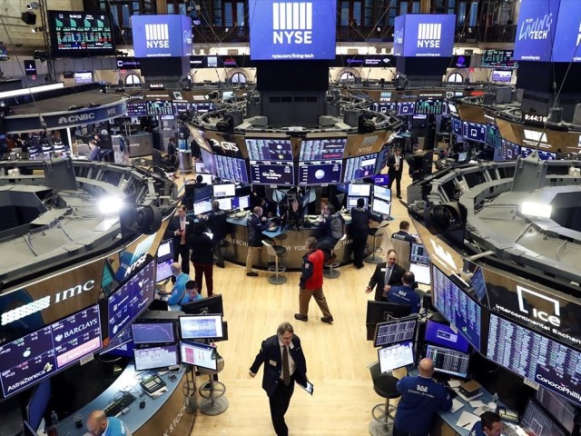 Wall Street: Πτώση για τον Nasdaq - Απώλειες για Dow Jones και S&P 500