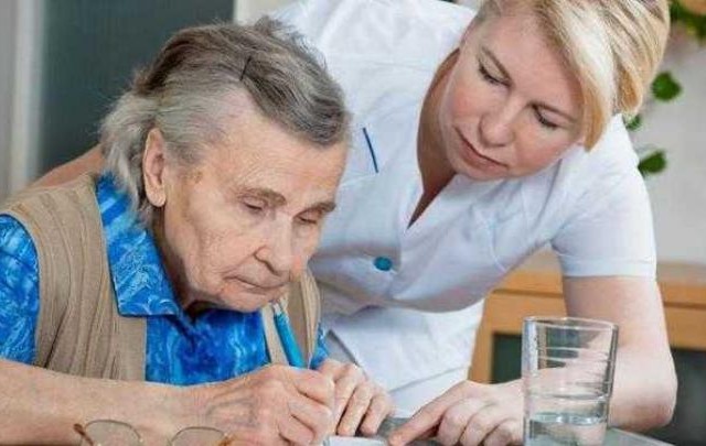 Κίνδυνος άνοιας από ανεπάρκεια βιταμίνης Β9