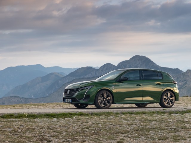 «Γυναικείο αυτοκίνητο της χρονιάς 2022» το Peugeot 308