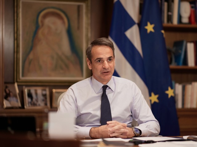 Απαιτείται ανασχηματισμός, εξάντληση τετραετίας, στροφή στο Κέντρο και η επιστροφή στο κράτος πρόνοιας