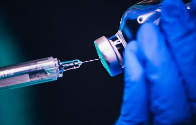 Από Σεπτέμβριο η τέταρτη δόση εμβολίου για τον κορωνοϊό