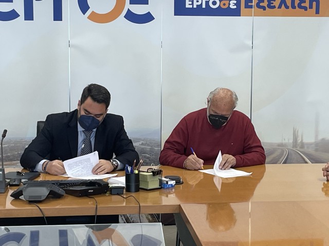 Intrakat: Υπογραφή της σύμβασης του έργου ηλεκτροκίνησης της σιδηροδρομικής γραμμής Λάρισας-Βόλου, ύψους 42,4 εκατ. ευρώ