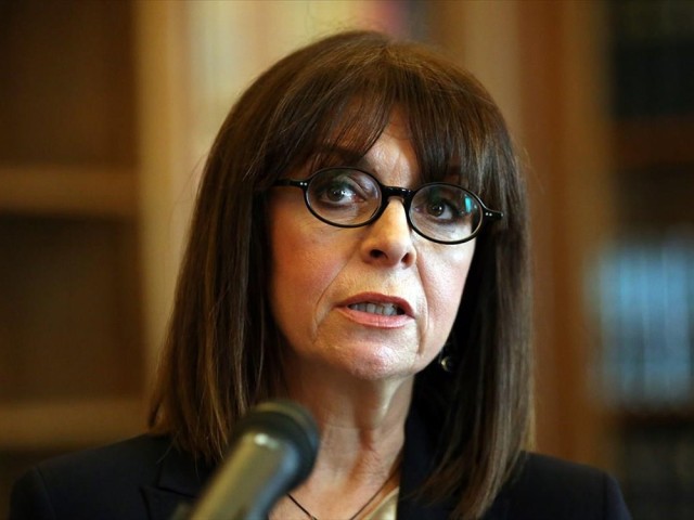 Σακελλαροπούλου για αμβλώσεις: Ανοικτή πολιτισμική σύγκρουση στην διχασμένη Αμερική