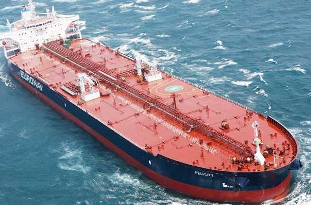 Οι Έλληνες εφοπλιστές που θησαυρίζουν (εν μέσω κυρώσεων) με το ρωσικό πετρέλαιο! 