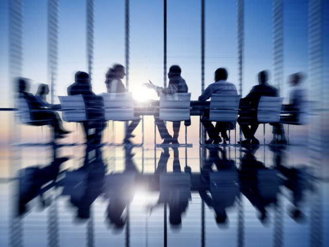 «Μπάτε σκύλοι αλέστε» ξανά στα διοικητικά συμβούλια των τραπεζών με την αλλαγή του νόμου για το ΤΧΣ