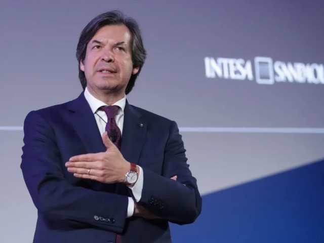 H EKT δεν πείθει τις αγορές – Η πρόταση της Intesa