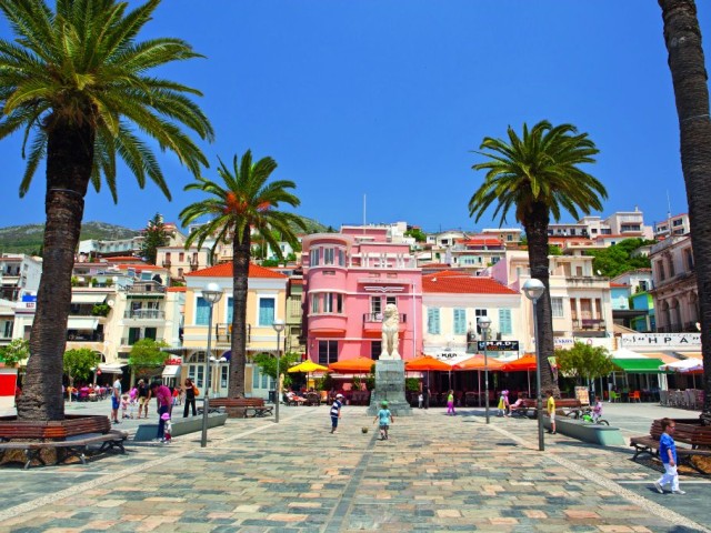 Κικίλιας: Ψηφιακό «πάσο» έως και 300 ευρώ για όσους θέλουν να επισκεφτούν Εύβοια και Σάμο