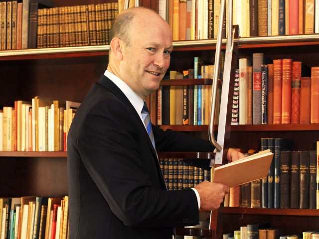 Στοχεύει στο 10% της Alpha bank ο Χόλτερμαν!