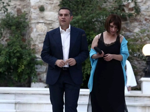 Πλεύρης κατά Τσίπρα: Πήγε στο προεδρικό με covid, χωρίς μάσκα – Τι απαντά ο ΣΥΡΙΖΑ