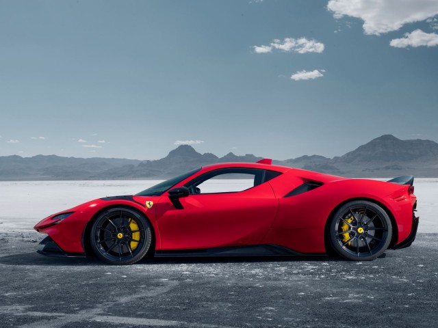 Ferrari SF90 Stradale: Με 1.109 καθαρόαιμα άλογα